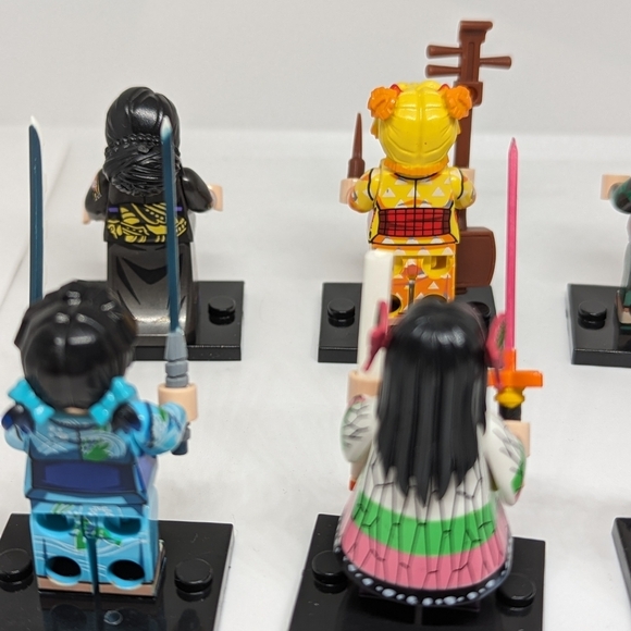 8 Minifigures- Demon Slayer Anime Building Block Toy Collectors Action Figures - Picture 10 of 16